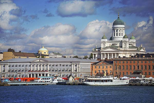 Finland_Helsinki_Summer_River_Buildings