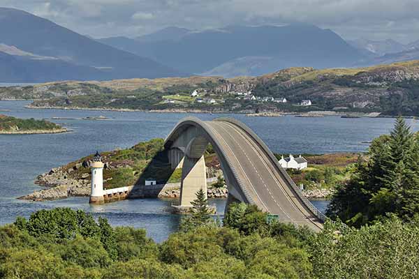 Scotland_Skye_bridge_600x400