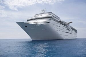 Cruise ship in caribbean sea-cm